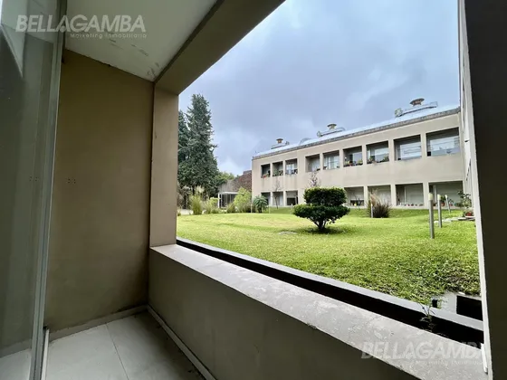 Departamento En  Venta 2 Ambientes Con Balcón Al Jardín!