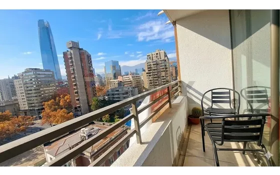 Departamento A Pasos Metro Los Leones