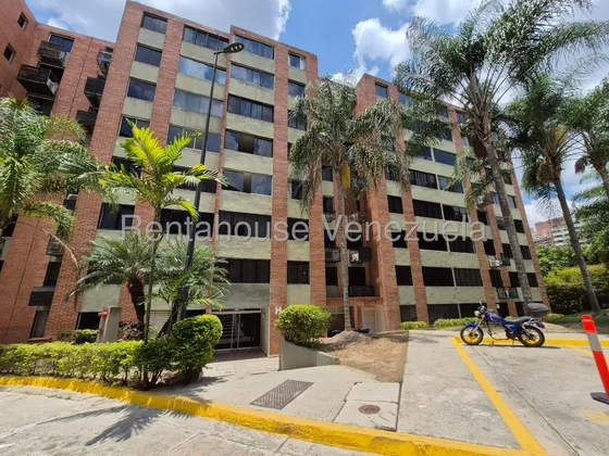 Estupendo Y Acogedor Apartamento En Venta Con Inmejorable Ubicación Los Naranjos Humboldt. Jose Guerrero. Cod: 25-23411.