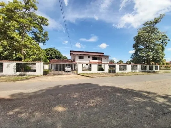 Casa En Venta En Juanico, Calle José María Vargas