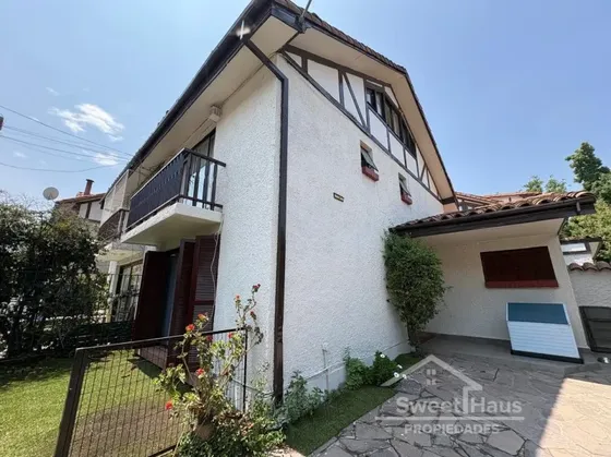 Casa Estoril Alto Las Condes 4d | Gran Potencial Uf 11.900