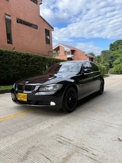 Bmw 325i E90 Bmw 325i E90 Automático