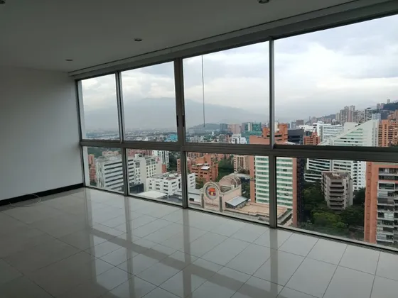   Apartamento En Arriendo Ubicado En El Poblado Sector Loma De Alejandria (27544).