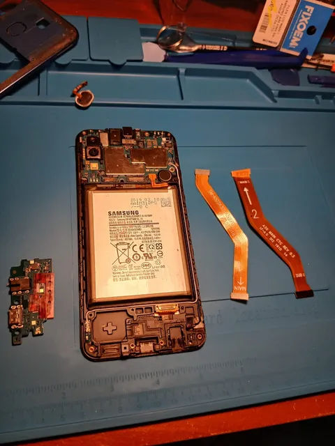 Reparación De Celulares Y Computadoras