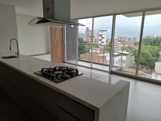  Apartamento En Venta Ubicado En Medellín Sector Avenida Bolivariana (27522).