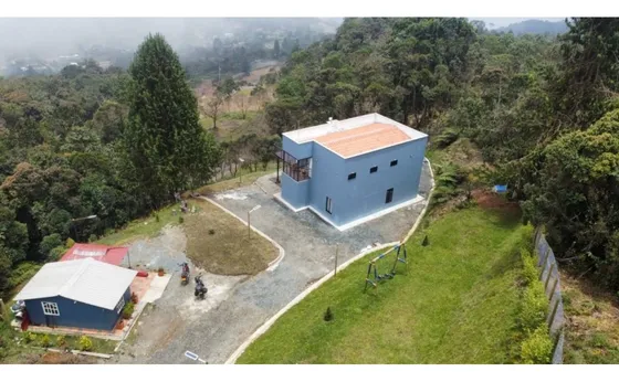 Venta De Casa Independiente En Envigado, Sitio Campestre Y Tranquilo.