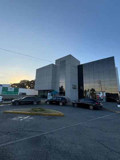Oficina Renta, Novo Emerald Business And Health Center.