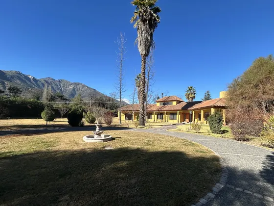Casa Colonial En Parcelación De Sector Las Majadas De Pirque
