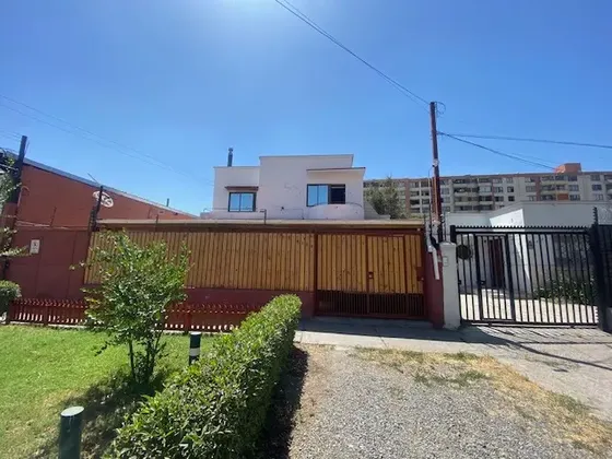 Excelente Casa Adaptada Oficina En El Corazón De San Miguel