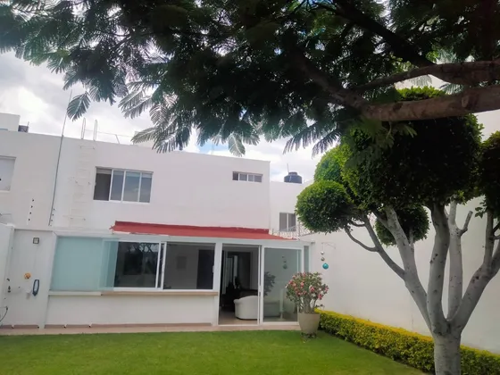 Casa En Venta En Villas De Irapuato