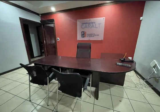 Local Comercial En Bella Vista, Santo Domingo De Guzman