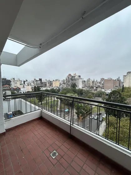 Monoambiente Centro Balcon Al Frente Vista Despejada
