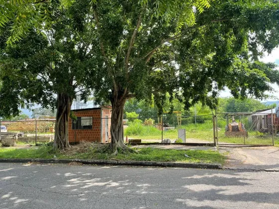 Venta De Terreno Parcela La Esmeralda