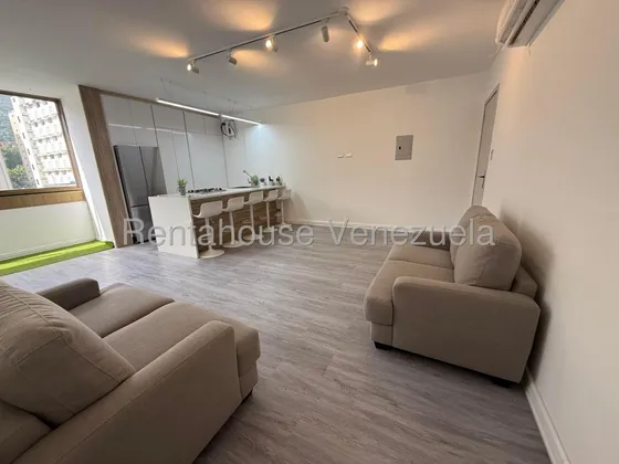 Espectacular Apartamento Remodelado Los Palos Grandes 25-23426 Ar