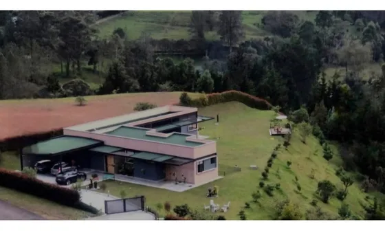 Hermosa Casa En Venta  El Retiro Antioquia