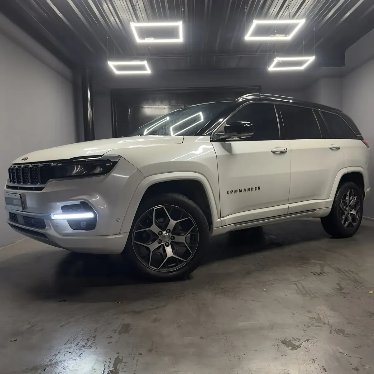 Jeep Commander Overland