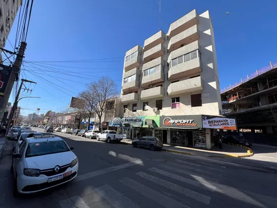 Oficinas En Venta, 50 Mtrs De La Peatonal. B° Centro, Villa Carlos Paz.