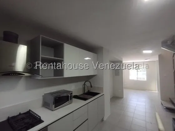 Erika Armeya Alquila, Casa En La Urbanizacion Caminos De Tarabana De Cabudare. Flex: 25-18700