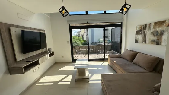 Dúplex Moderno Con Balcón Y Vestidor