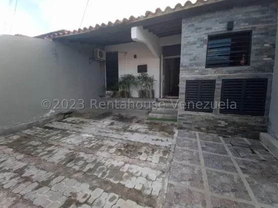Milagros Inmuebles Casa Venta Cabudare Lara La Mora Economica Residencial Economico Código Inmobiliaria Rent-a-house  25-12006