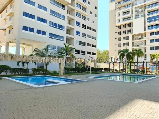 Apartamento Amoblado En Venta En Plaza Campo Cb