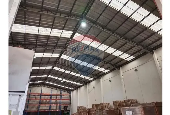 Bodega 720 M2 Condominio Huechuraba