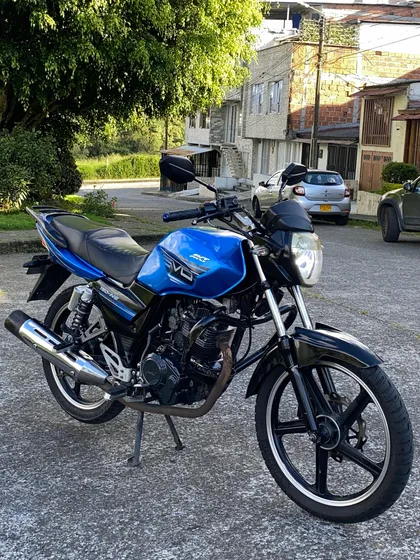 Vendo Hermosa Evo 150 Modelo 2013, Soat Y Tecno Hasta Febrer