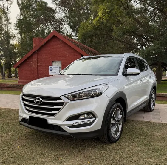 Hyundai Tucson 2.0 16v