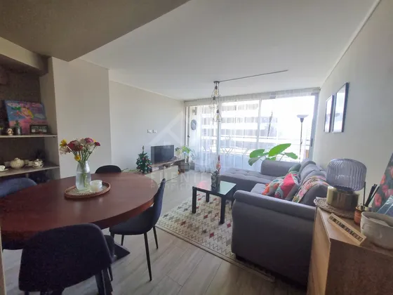 Duplex En Venta Con Excelente Conectividad- Seminario Ñuñoa