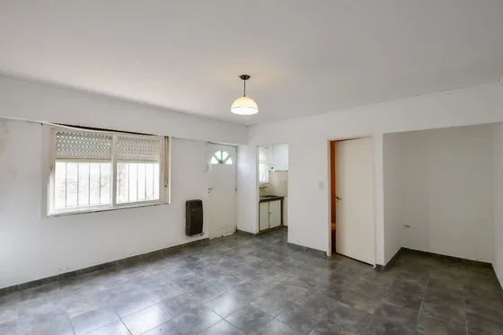 Ph En Venta La Plata Con Patio 