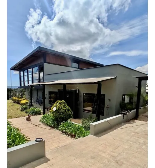 Finca Para Arriendo Amoblado En Rionegro Cerca Al Aeropuerto 
