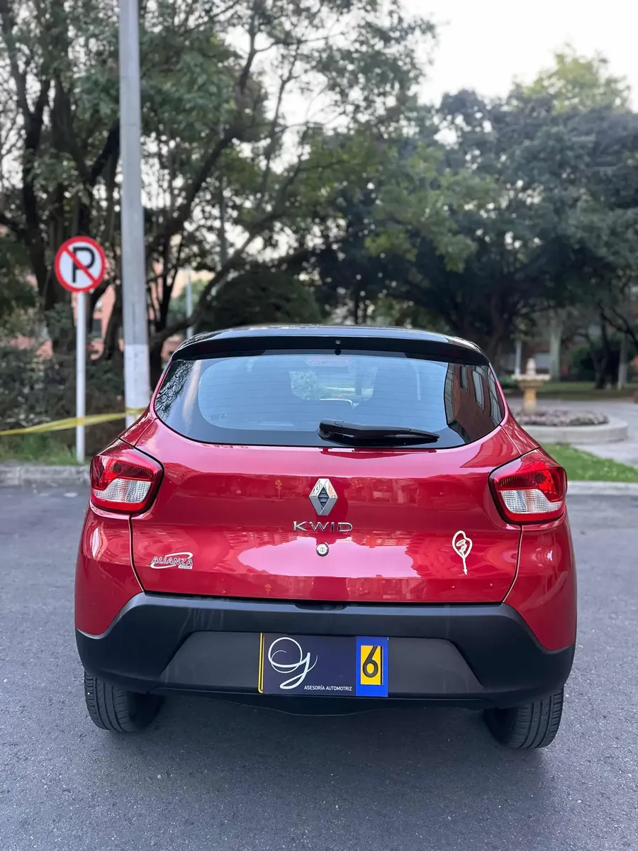 Renault Kwid ICONIC640114244830731216
