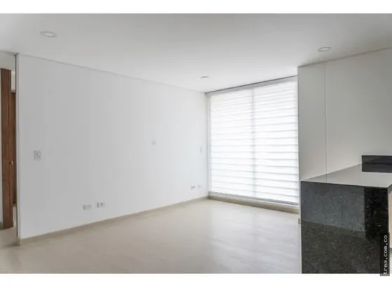 Apartamento En Venta Exterior Con Balcón, En Nicolas De Federman
