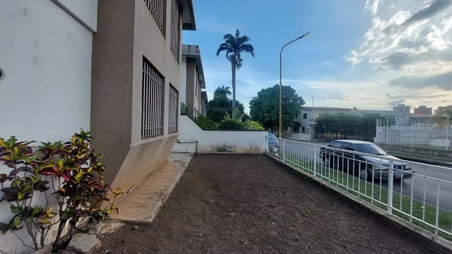 Lm Venta De Casa A Remodelar En El Trigal Norte (calle Abierta ) Valencia Carabobo Venezuela 