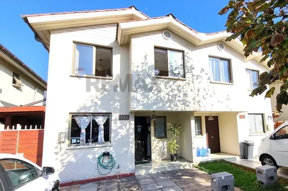 Casa En Condominio En Huechuraba!