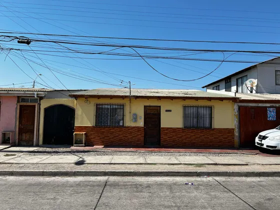 Casa Bien Ubicada, Las Compañias La Serena.