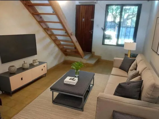 Venta Dúplex Castelar 2 Ambientes Al Frente
