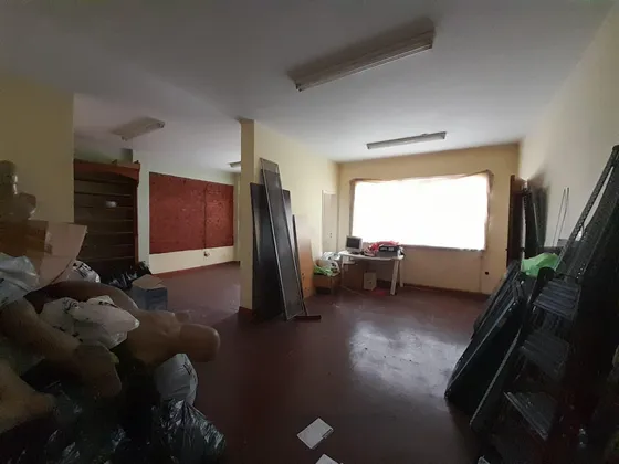 Moron Centro Alquiler Oficina 60m2- 2 Baños Propios Sobre 25 De Mayo