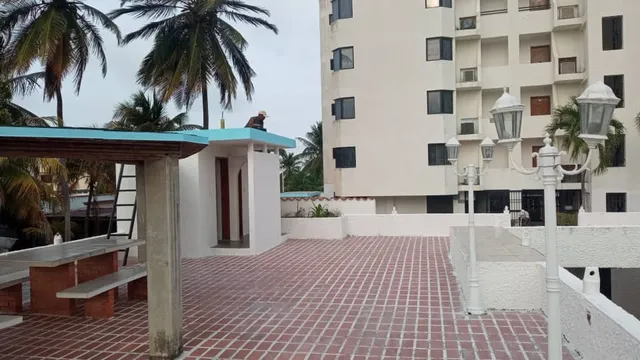 En Venta Apartamento En Chichiriviche Playa Sur, A Unas Cuadras De La Playa Y Muelle De Lanchas, Estado Falcón  Venezuela / Emer.