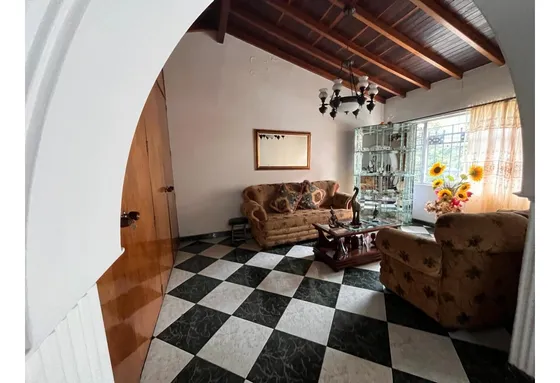 Venta Casa Segundo Piso Con Parqueadero En Boston