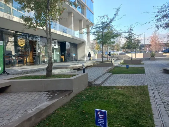Local Comercial En Arriendo En Lo Barnechea