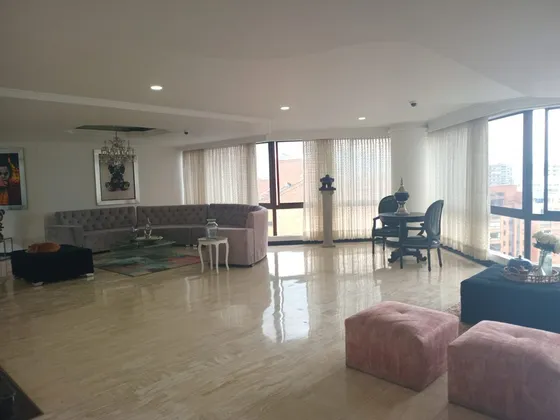 Apartamento En Arriendo, El Poblado