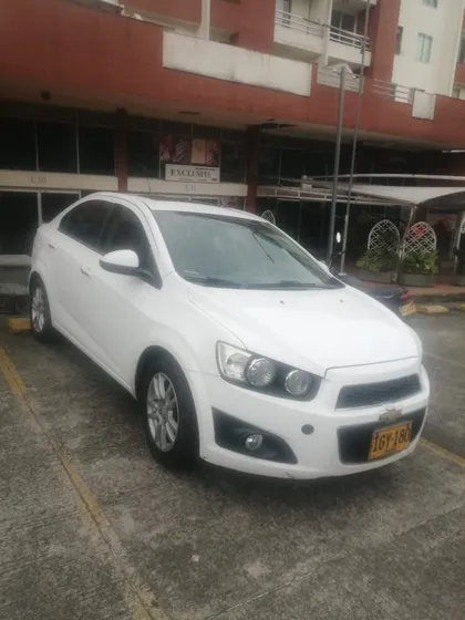 Chevrolet Sonic 1.6 Lt 4 P