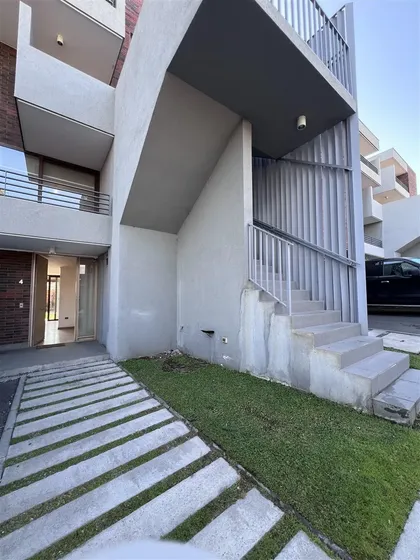 Depto Venta Las Pircas 4d/4b Terrazas/jardin/piscina Bodega
