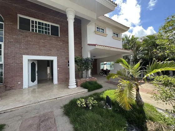 Venta De Casa En El Sector De Arroyo Hondo Iii