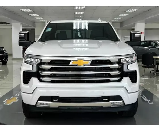 Chevrolet Silverado 5.3 V8 High Country