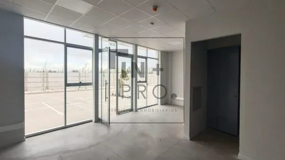 Bodega Industrial Con Oficinas En Lampa