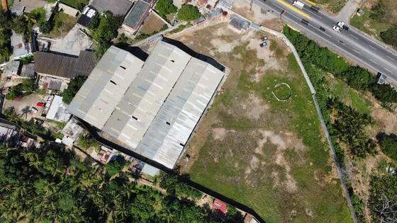 Hermanas Mota Venden Galpón/ Excelente Ubicación En Moron 