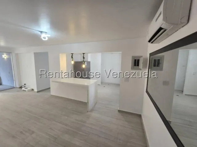 Leandro Manzano Apartamento En Venta,la Trinidad Mls #25-21363 As