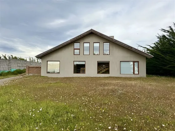 Casa En Venta De 4 Dorm. En Punta Arenas